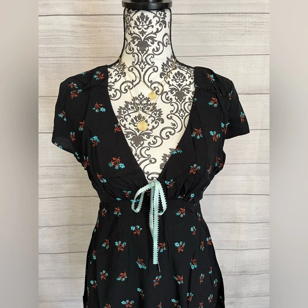 Free People | NWT Everyone’s Favorite Mini Dress - Picture 4 of 9